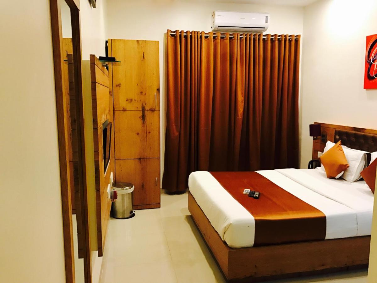 Hotel Grandeur-Near Mumbai International Airport Luaran gambar